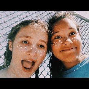 Meet your Posher, Mia